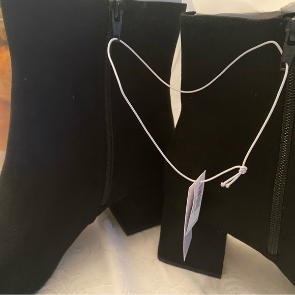 Boots, booties, ankle boots - Picture 2 of 7